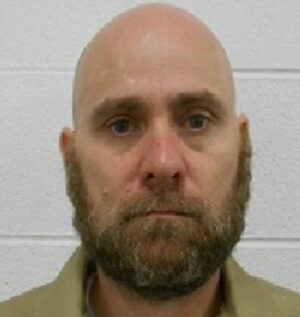 Brian Readenour wanted in Kentucky